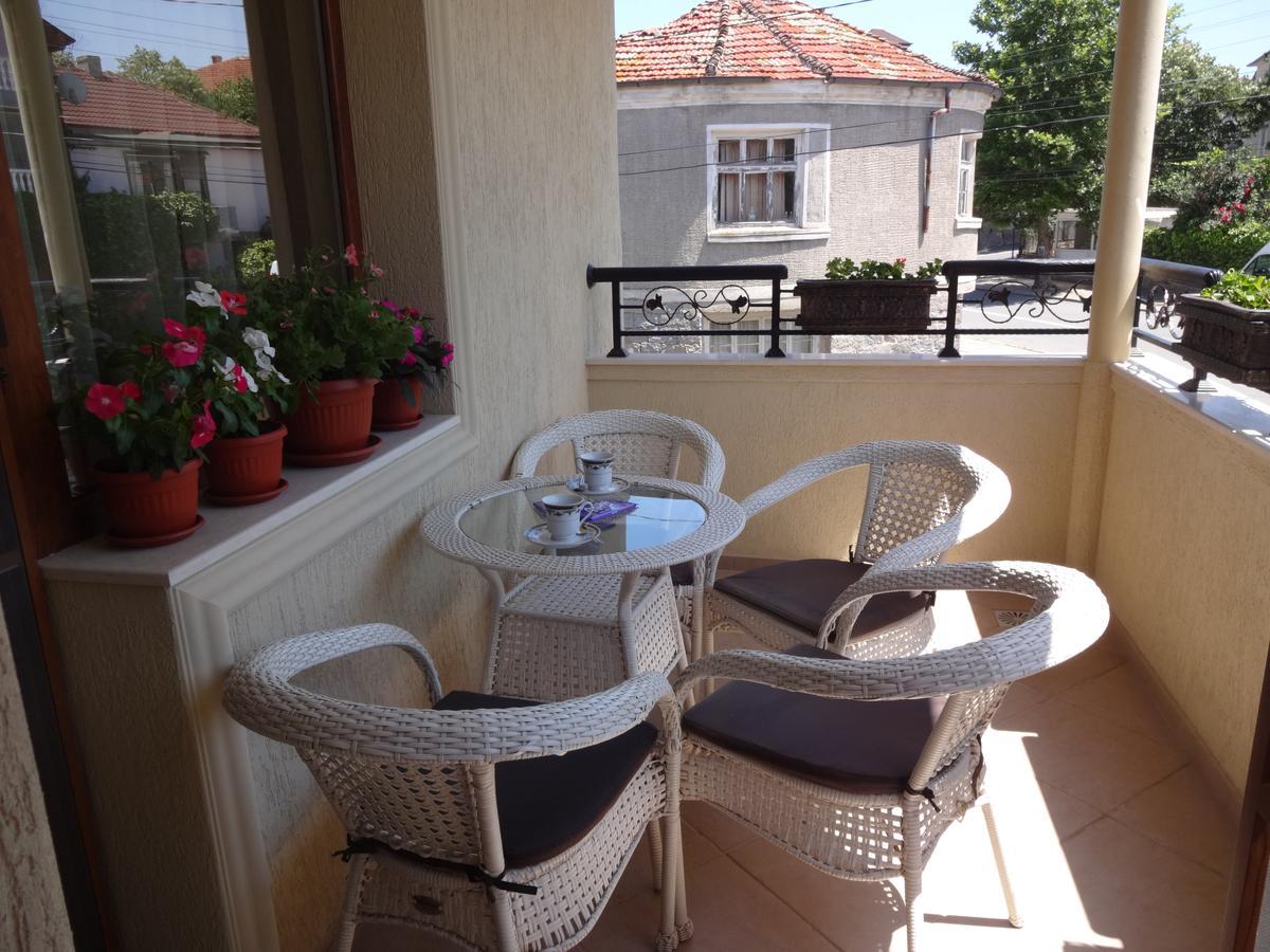 Apartments Dona Černomorec Exteriér fotografie